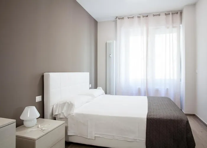 Astoria * بولونيا